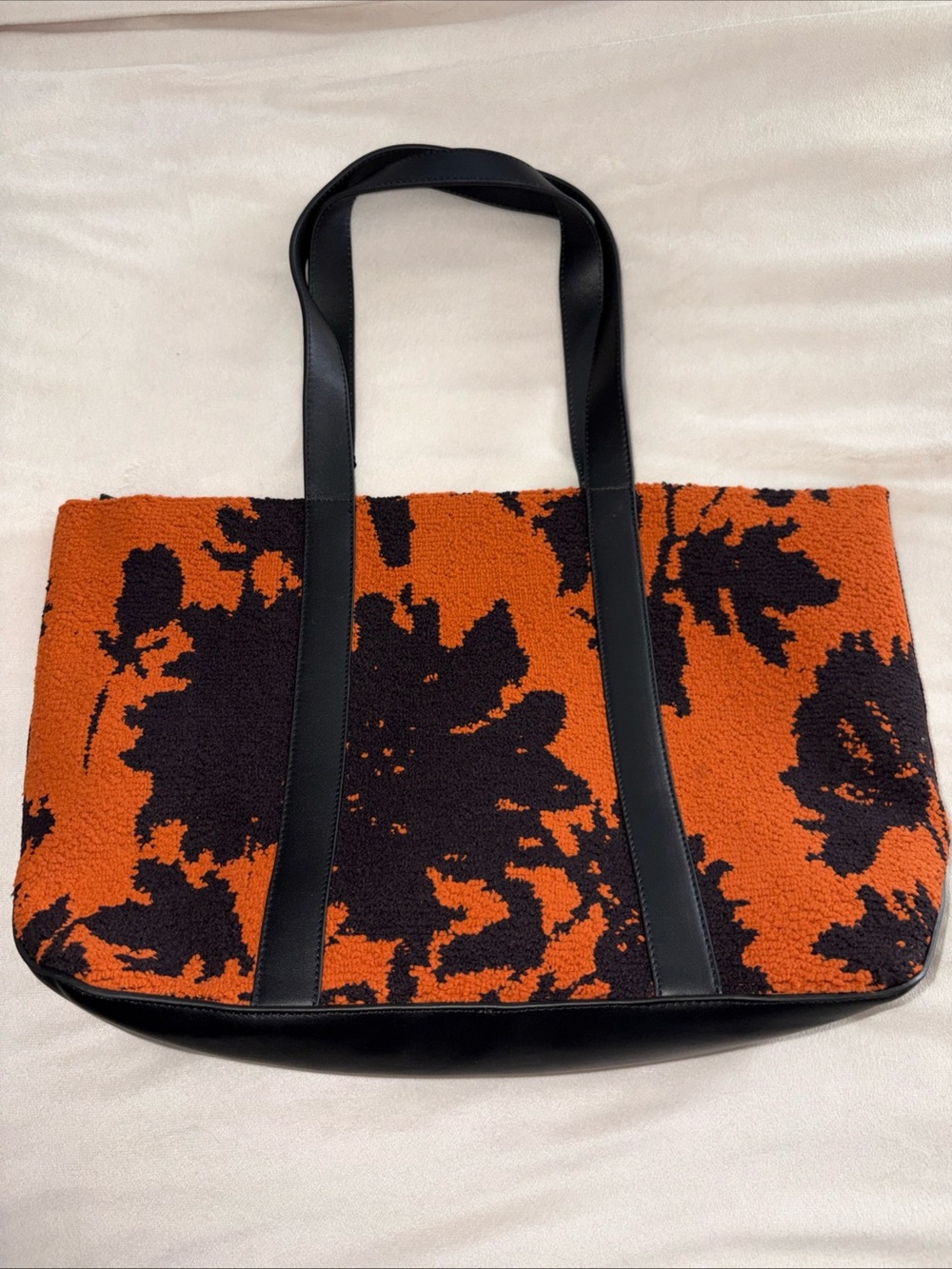 NWT VOILE BLANCHE Safari Mid size Winter Knit Purse in Douglas Orange- Black - Picture 5 of 13